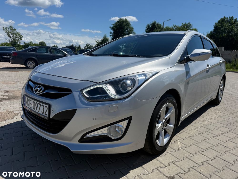 Hyundai i40 Kombi blue 1.6 Family+ - 3