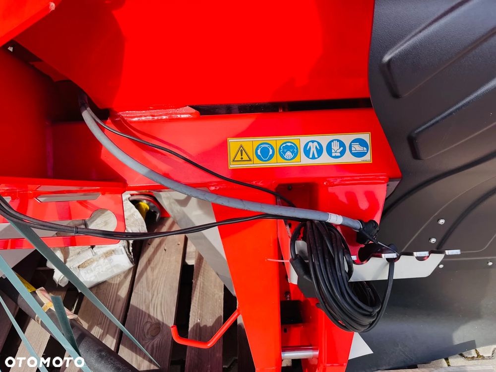 Gaspardo PRIMO E 314 precyzyjny dwutarczowy rozsiewacz nawozu - 19