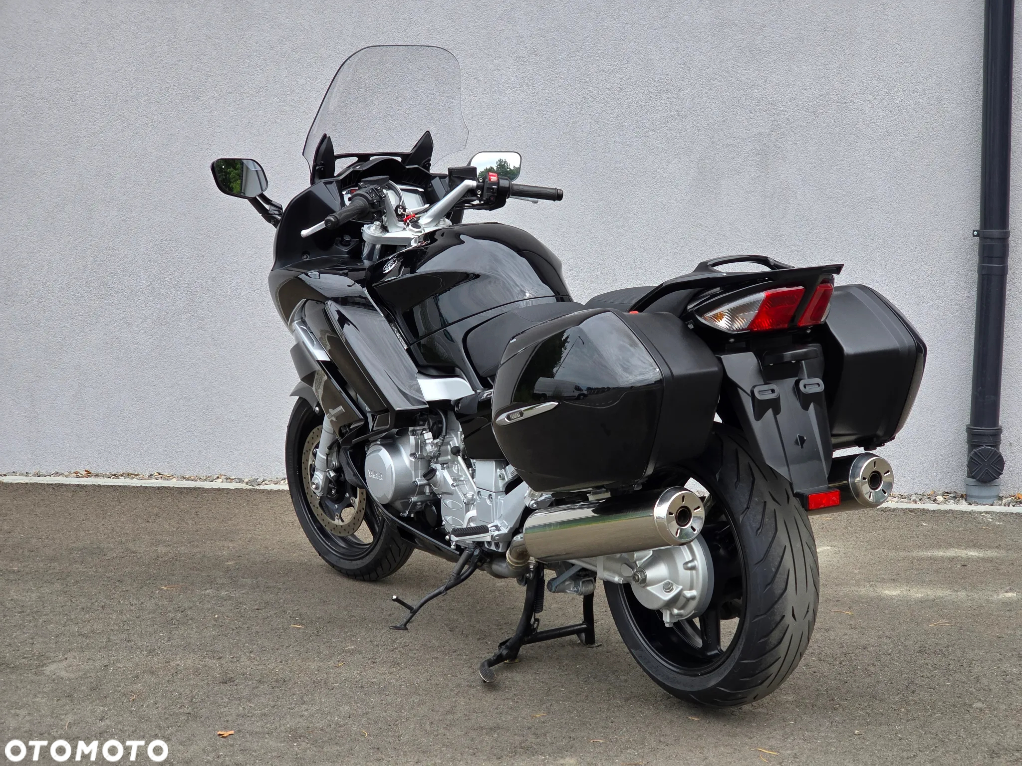 Yamaha FJR - 12