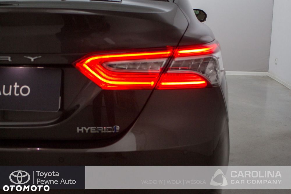 Toyota Camry - 20