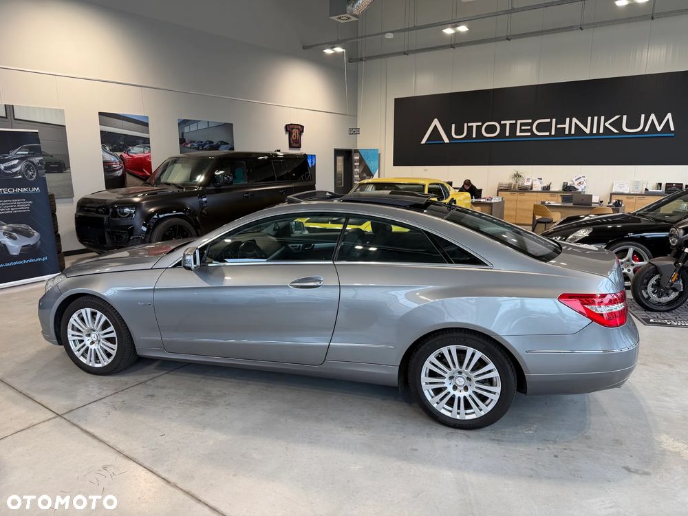 Mercedes-Benz Klasa E 350 BlueEFFICIENCY 7G-TRONIC Avantgarde - 9