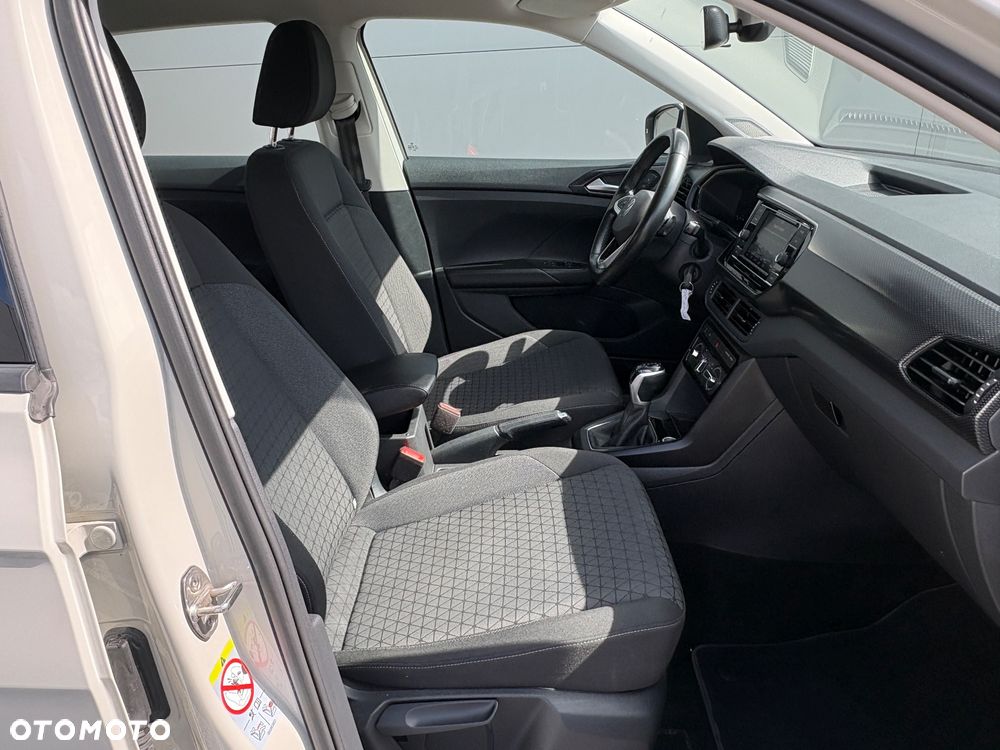 Volkswagen T-Cross - 21