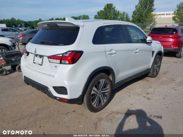 Mitsubishi Outlander - 5