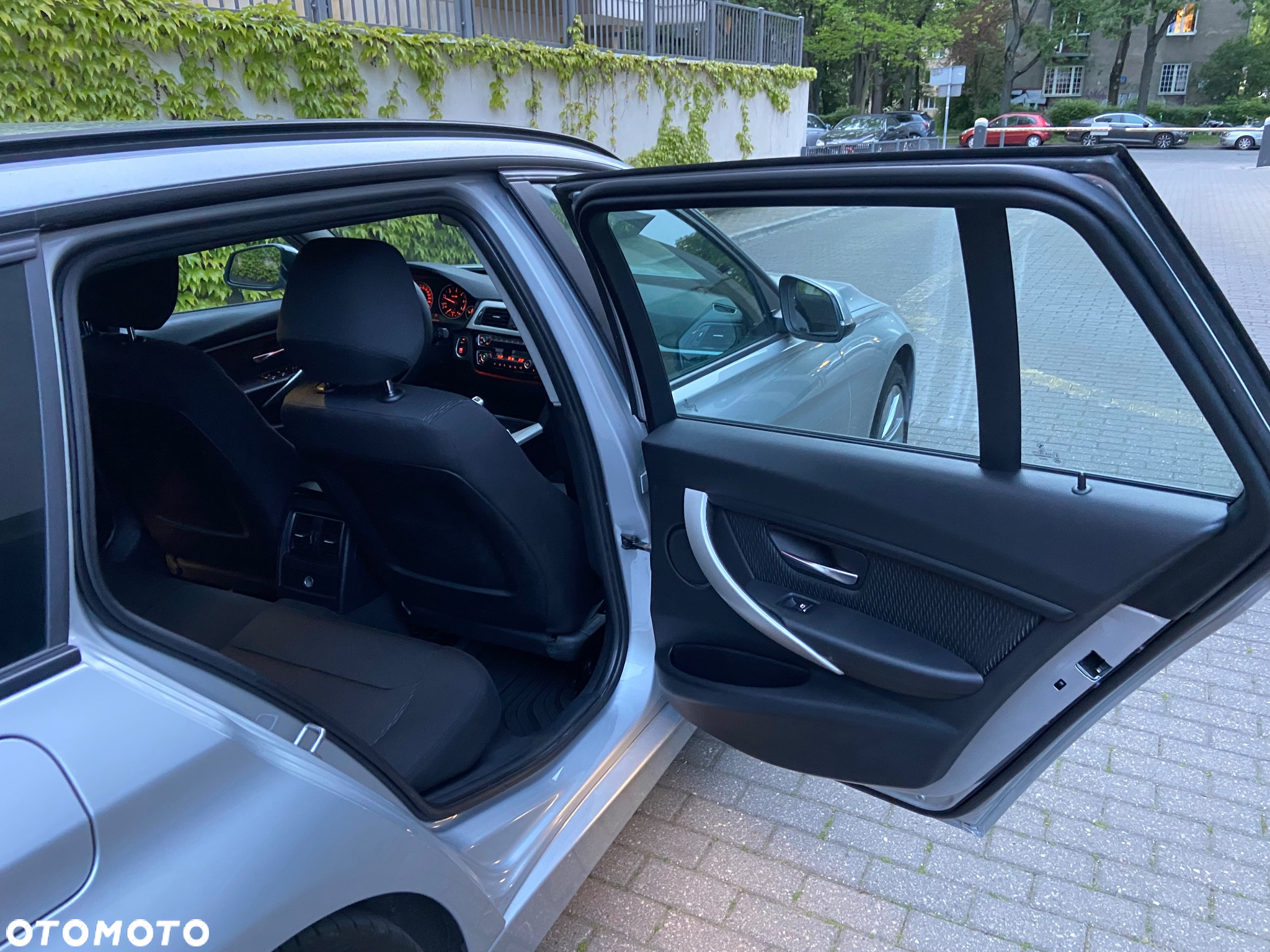 BMW Seria 3 320d Luxury Line sport - 28
