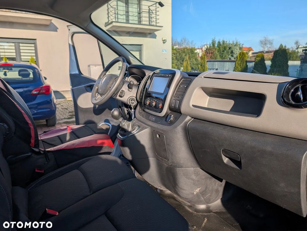 Renault Trafic - 10