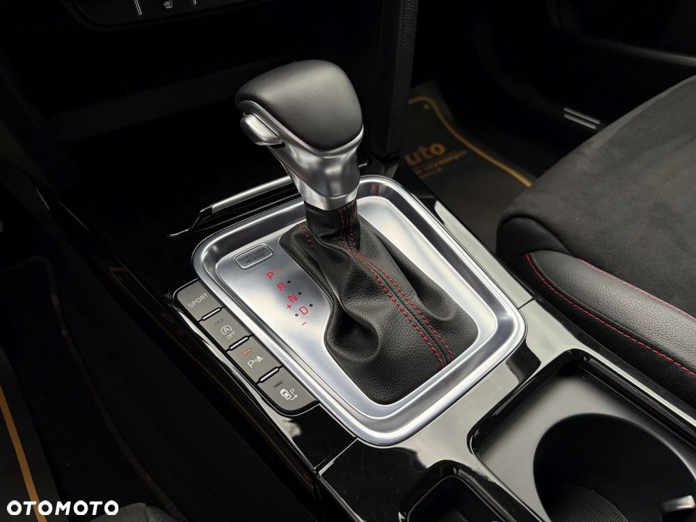 Kia Ceed 1.6 T-GDI DCT7 OPF GT - 29