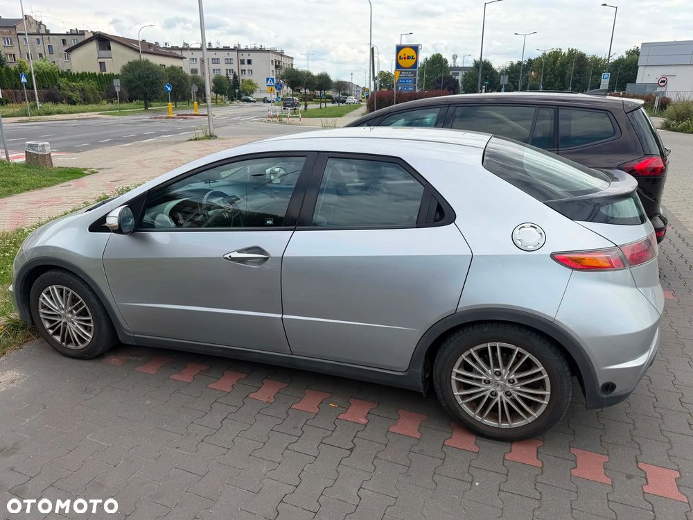 Honda Civic 1.8i-VTEC Comfort - 11