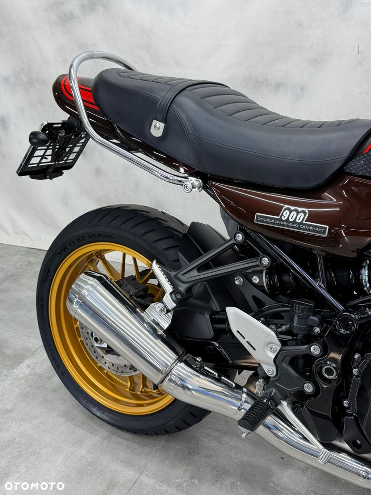 Kawasaki Z 900 RS - 18
