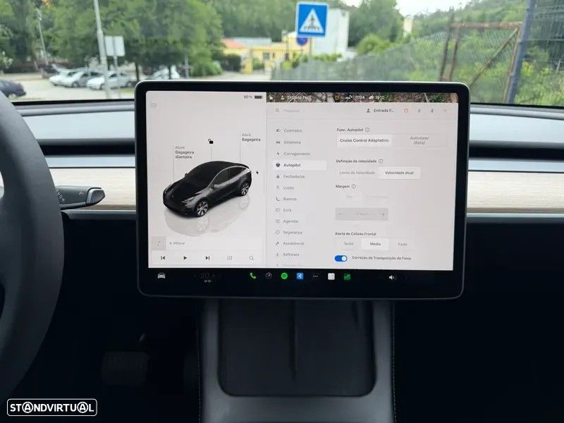 Tesla Model Y Long Range Tração Integral - 28