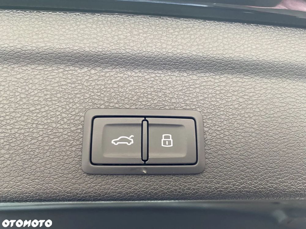 Audi Q3 35 TFSI mHEV S-Line S tronic - 38