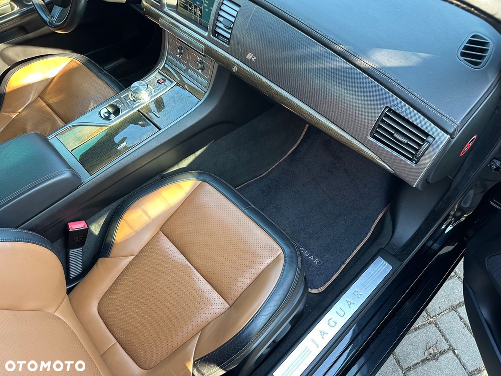 Jaguar XF XFR 5.0 V8 Kompressor - 18