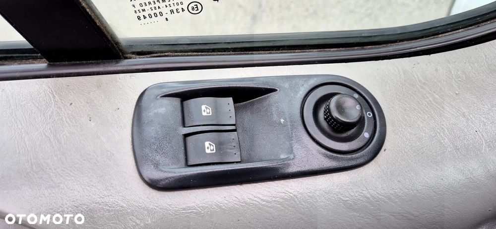 Opel Vivaro - 37