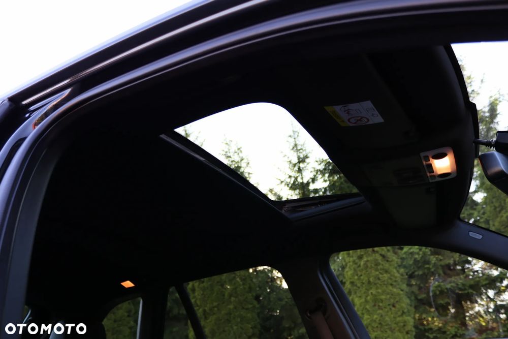 BMW X1 xDrive20d - 28