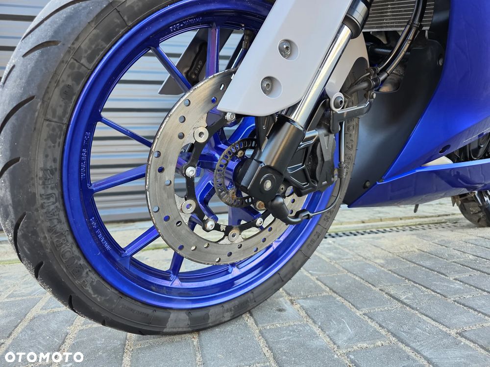 Yamaha YZF - 25
