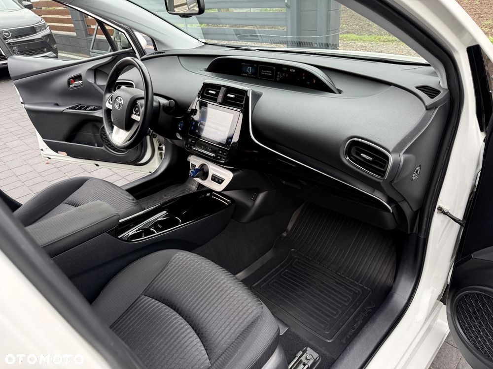 Toyota Prius - 27