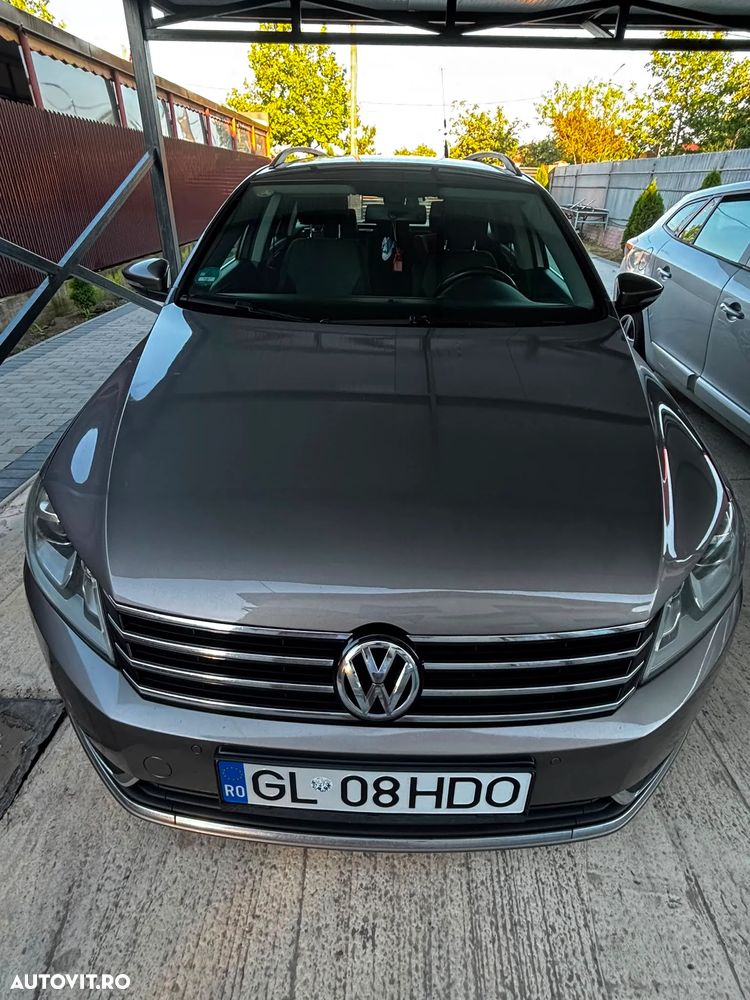 VOLKSWAGEN Passat 2011