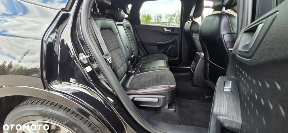 Ford Kuga 2.0 TDCi 4x4 ST-Line - 36