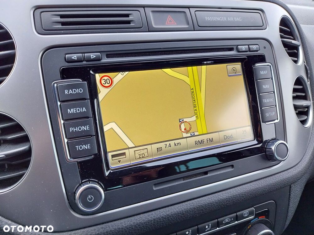 Volkswagen Tiguan - 19