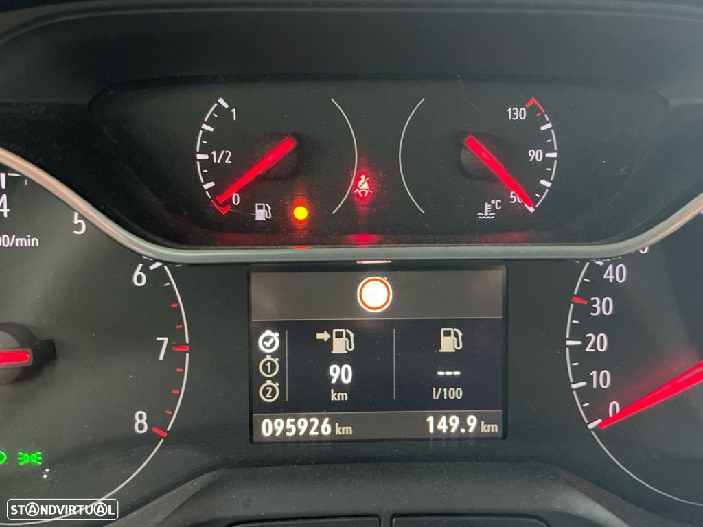 Opel Crossland X 1.2 T Innovation - 3