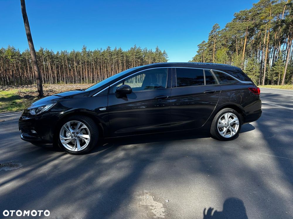 Opel Astra 1.6 CDTI Cosmo - 9