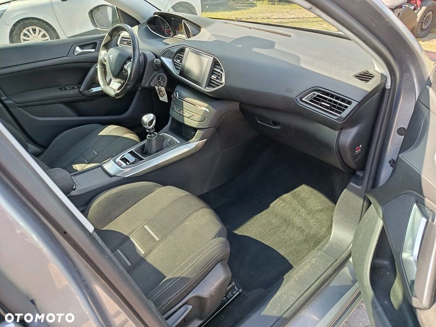 Peugeot 308 - 11