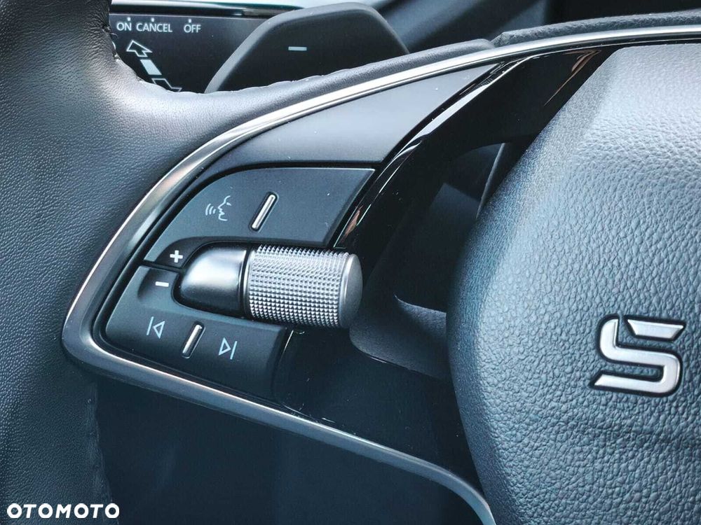 Skoda Octavia 2.0 TDI Selection DSG - 25