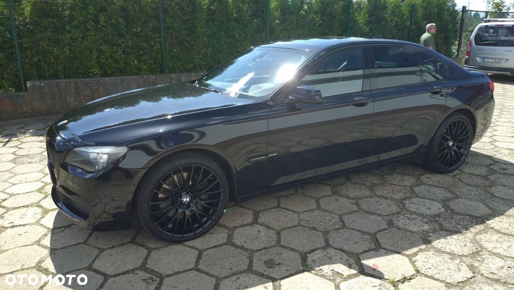 BMW Seria 7 750i xDrive - 4