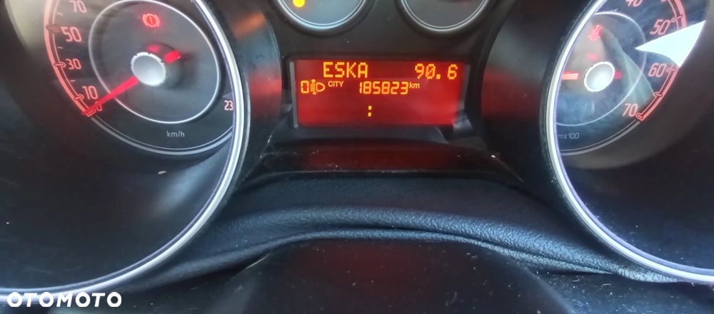 Fiat Punto 1.4 Easy S&S - 10