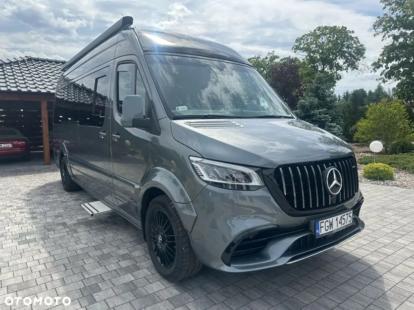 Mercedes-Benz Sprinter 907 - 7