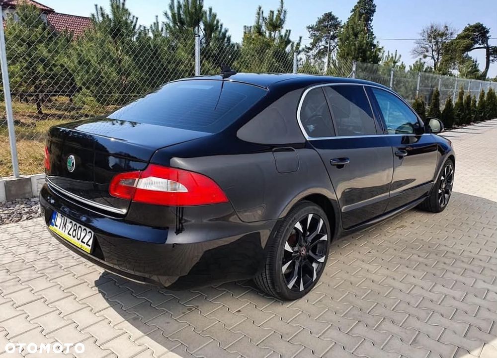 Skoda Superb 2.0 TDI Elegance - 2