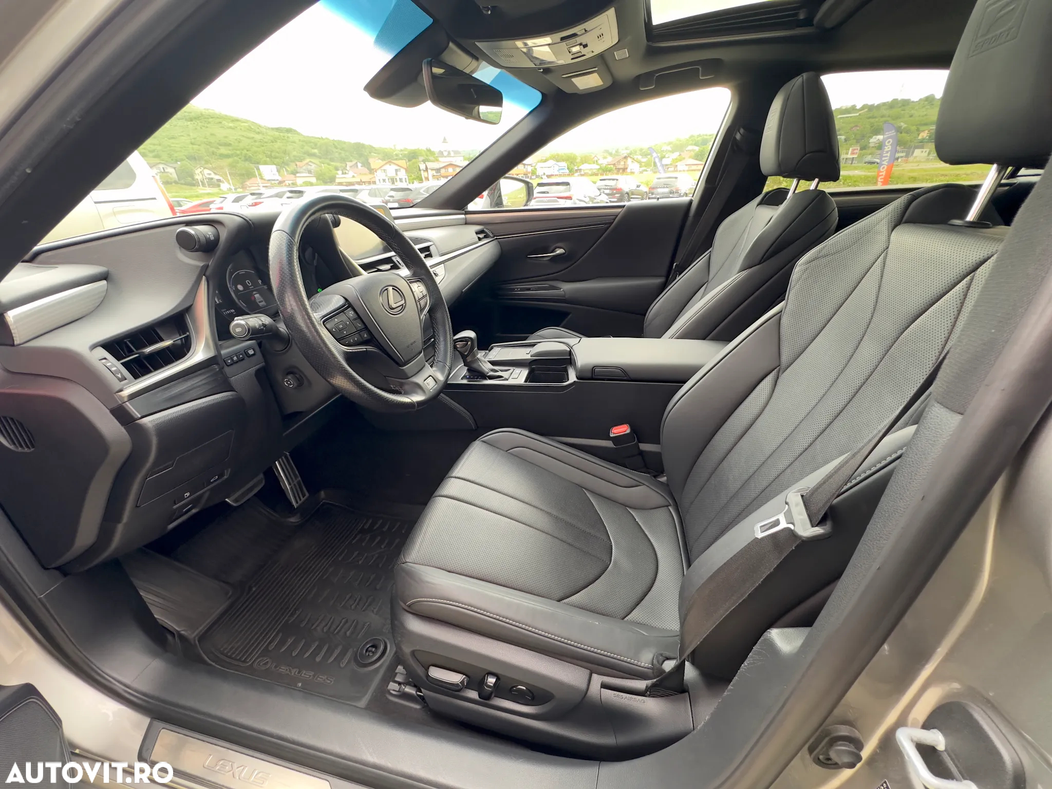 Lexus Seria ES 300h F Sport - 11