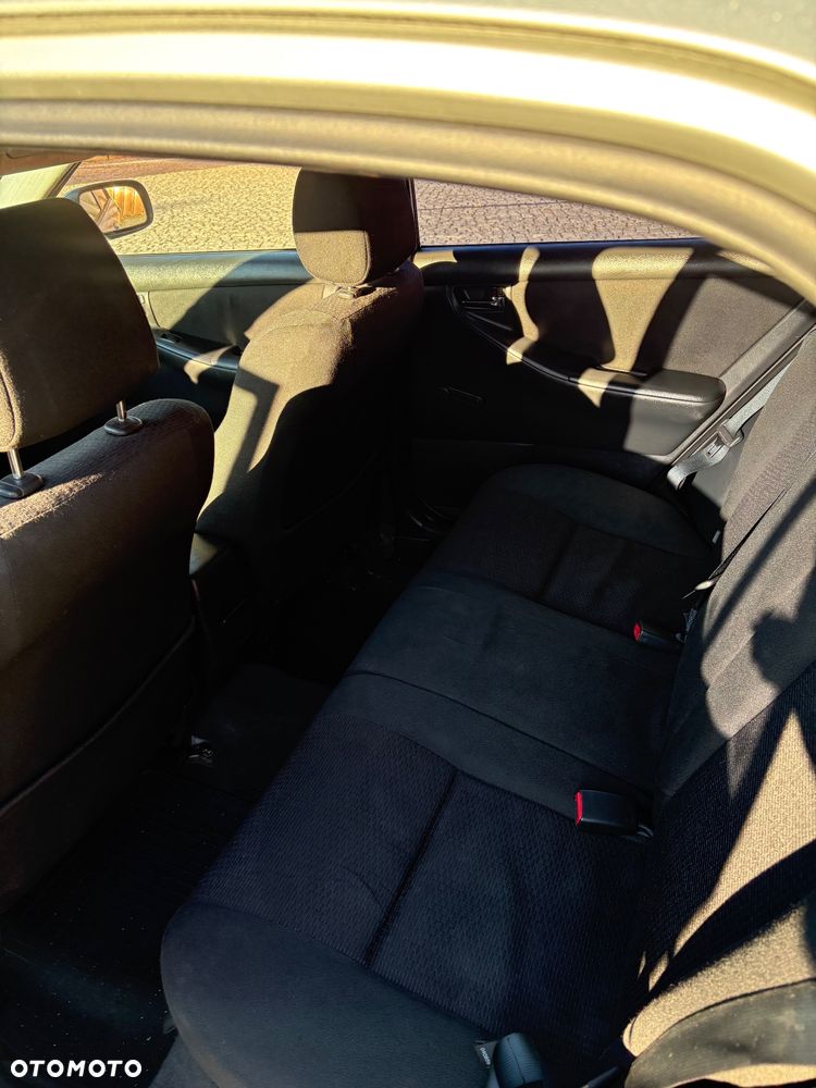 Toyota Corolla - 3