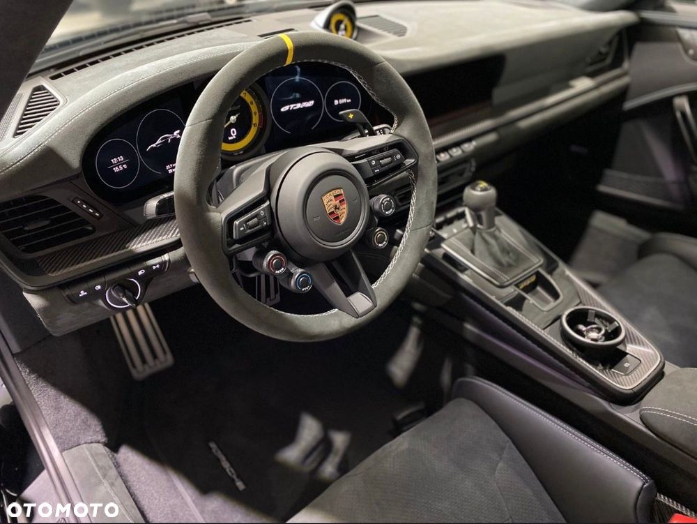 Porsche 911 GT3 RS PDK - 13