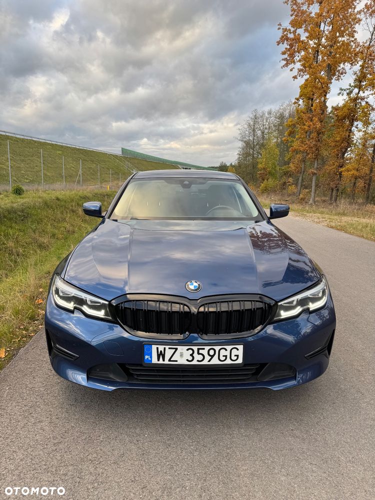 BMW Seria 3 318i - 2