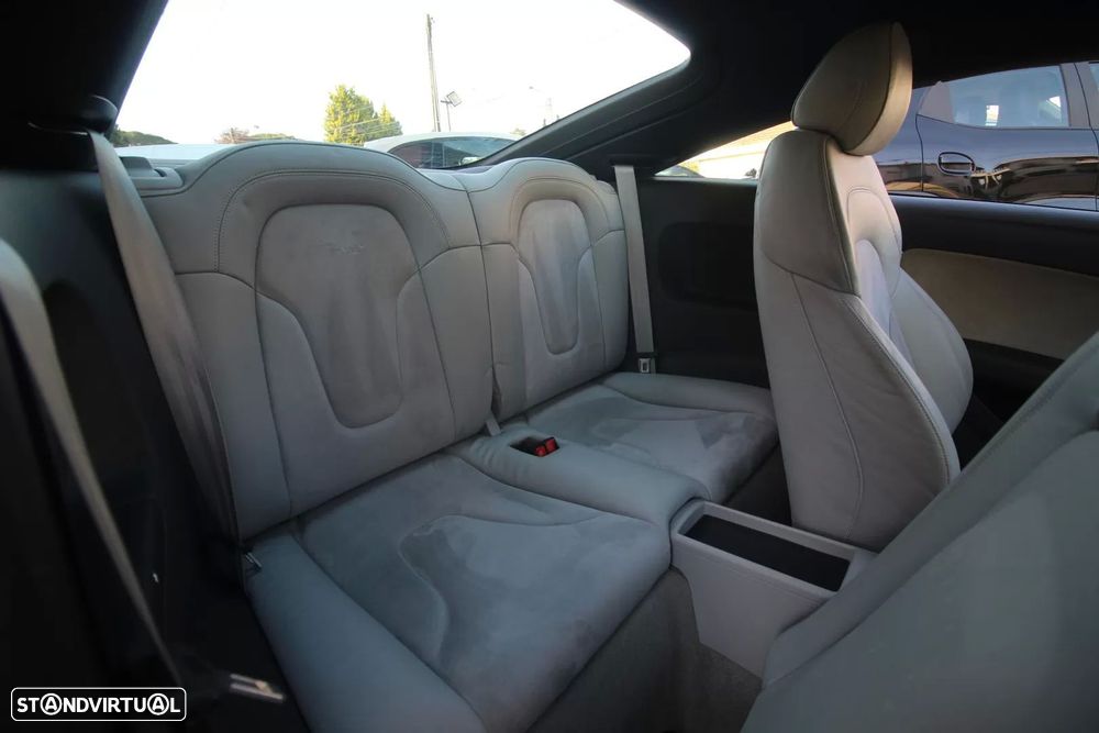 Audi TT Coupé 2.0 TDI quattro - 17