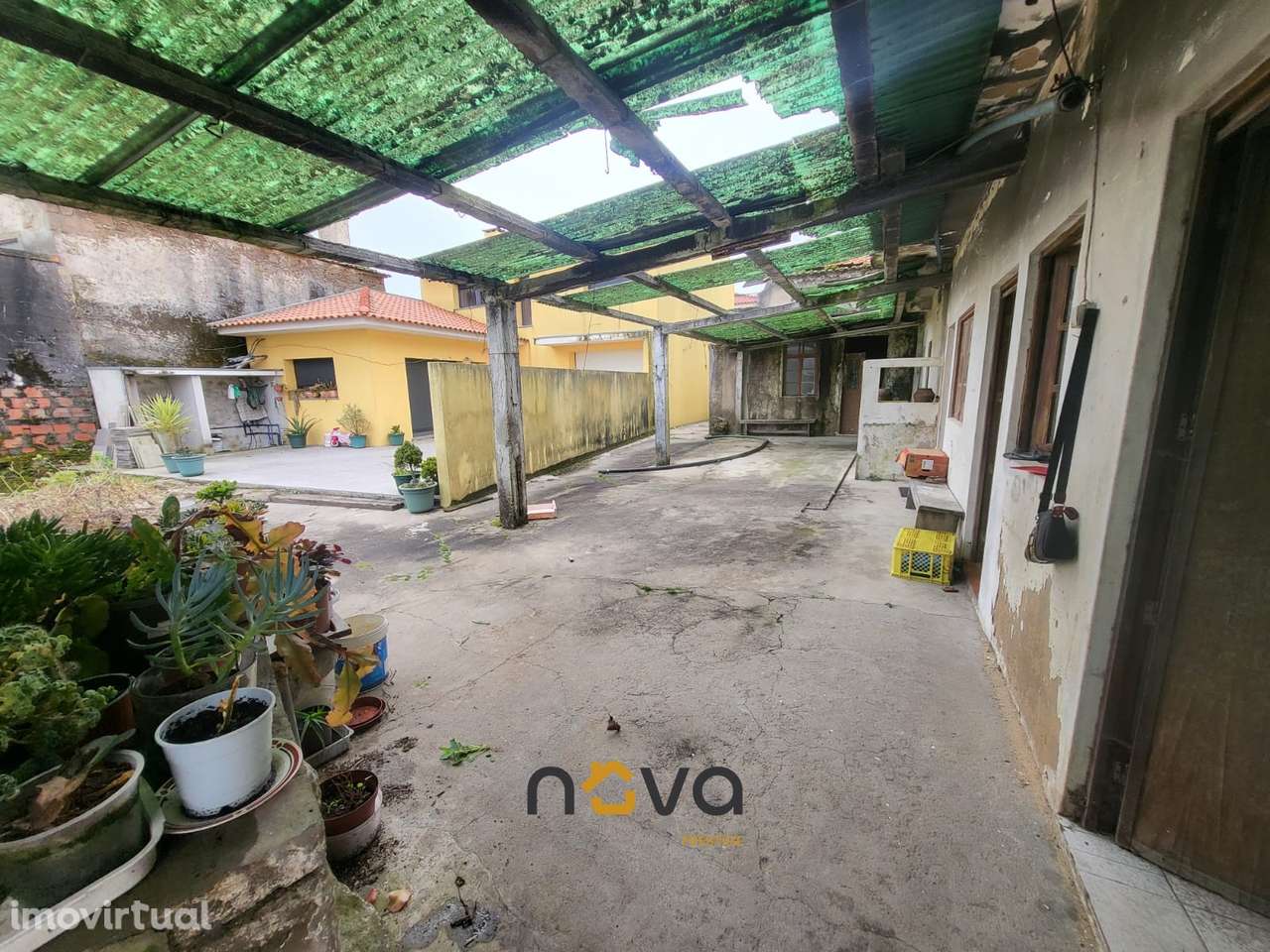 MORADIA T4 PARA RESTAURO EM AGUÇADOURA - Grande imagem: 3/24