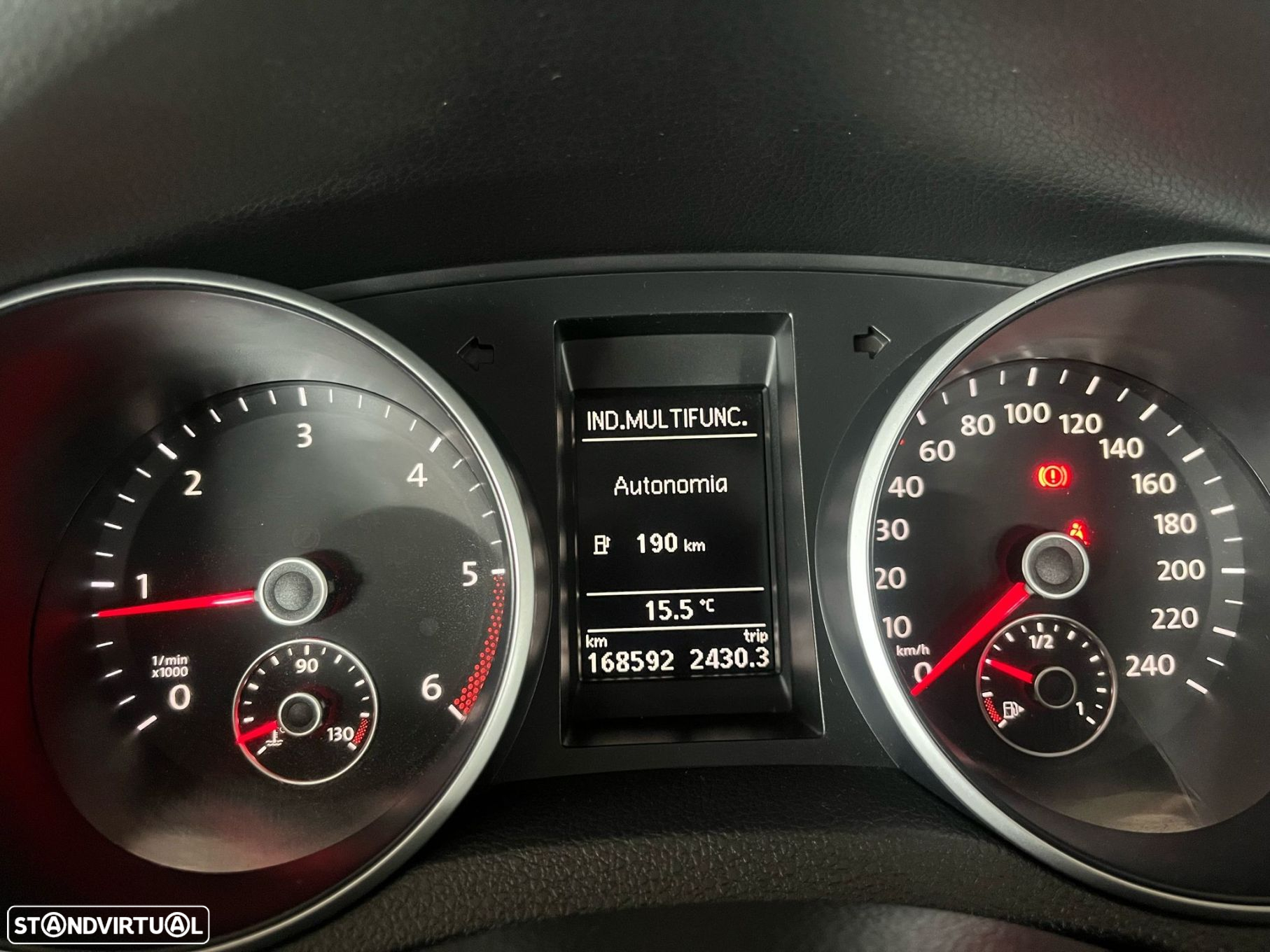 VW Golf Variant 1.6 TDi Confortline - 16