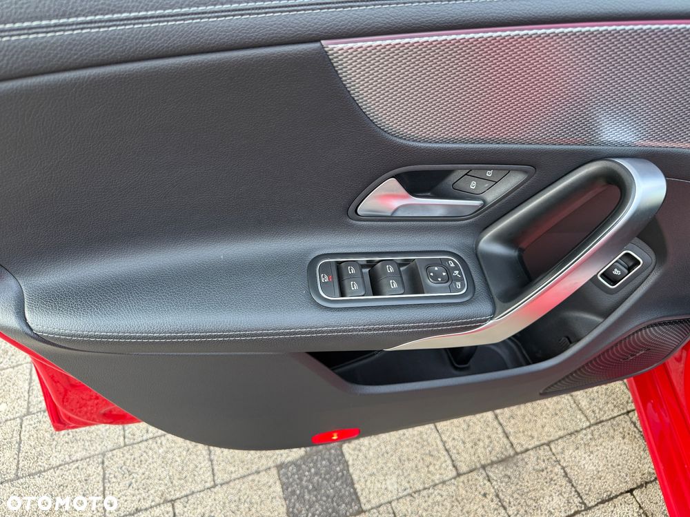 Mercedes-Benz CLA 220 Progressive 7G-DCT - 17