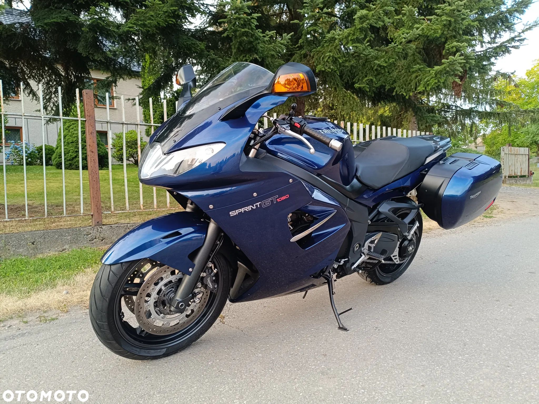Triumph Sprint - 1
