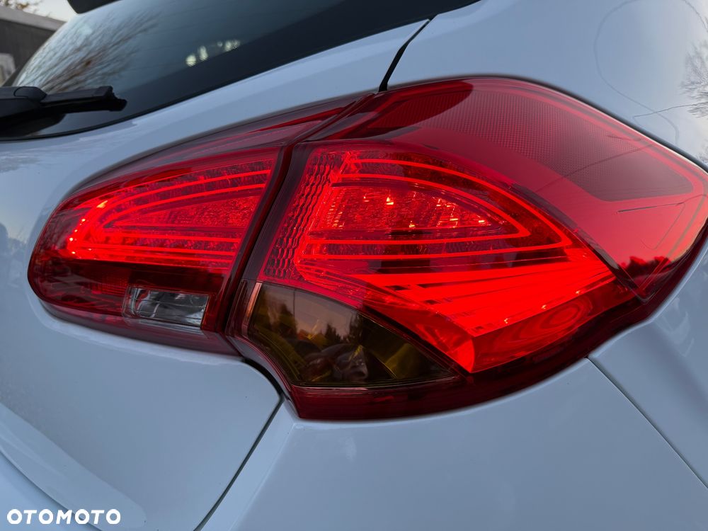 Kia Ceed 1.6 GDI Spirit - 10