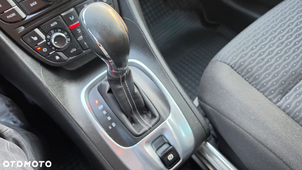Opel Meriva 1.4 Automatik Innovation - 23