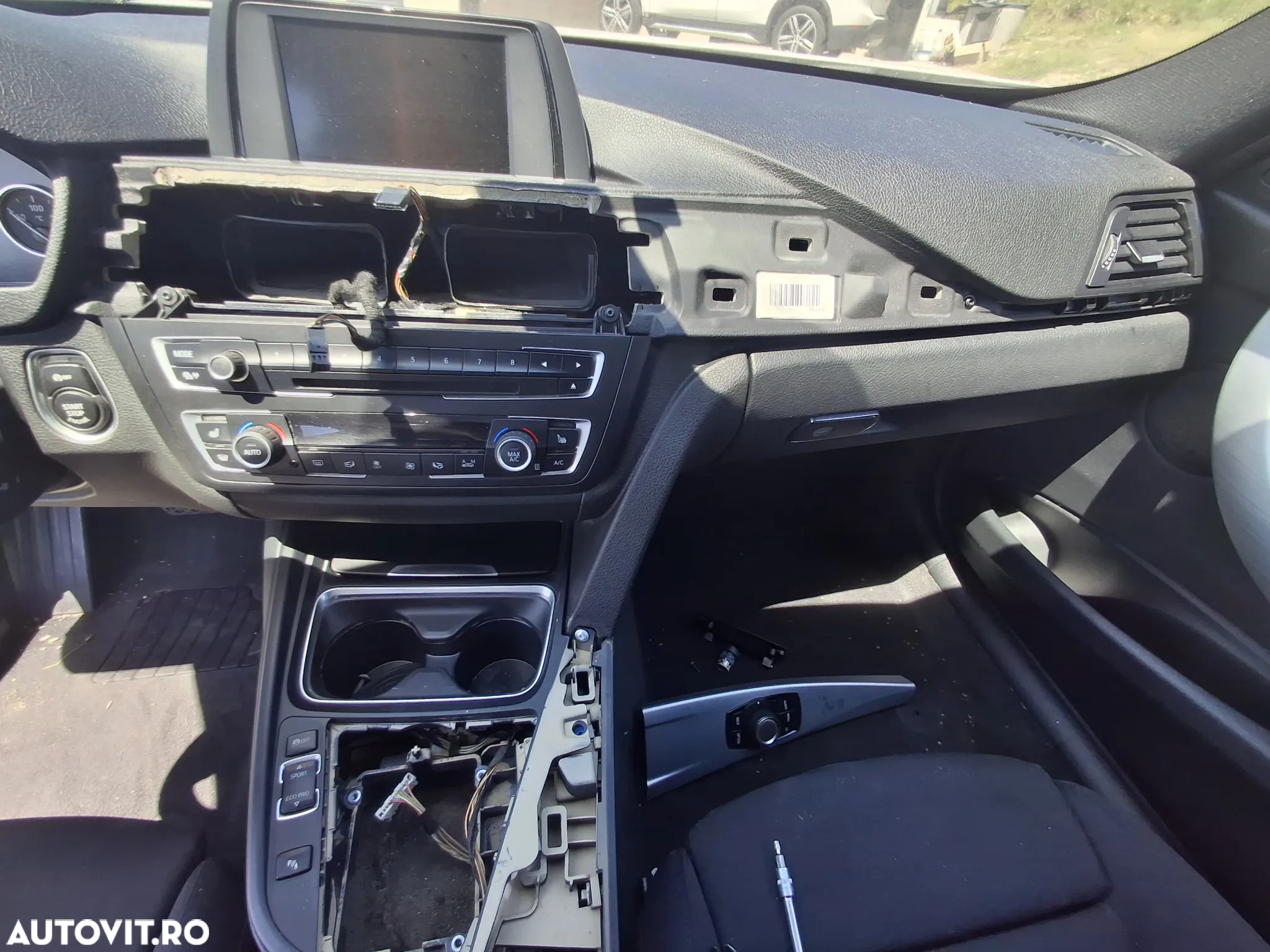 Bmw F31 330dXdrive SportLine - 24