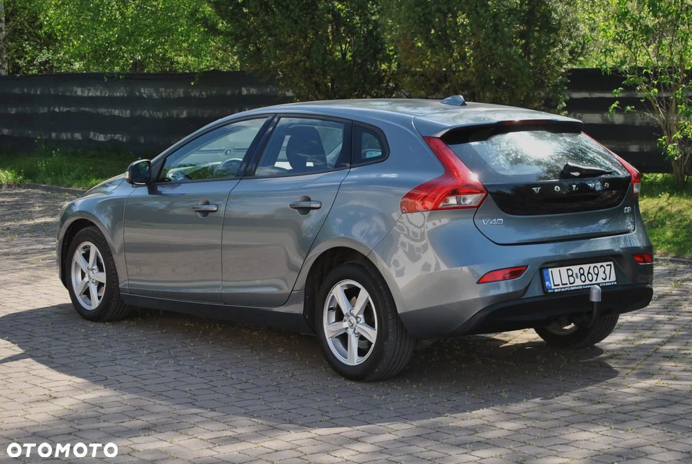 Volvo V40 D2 Drive-E Summum - 4