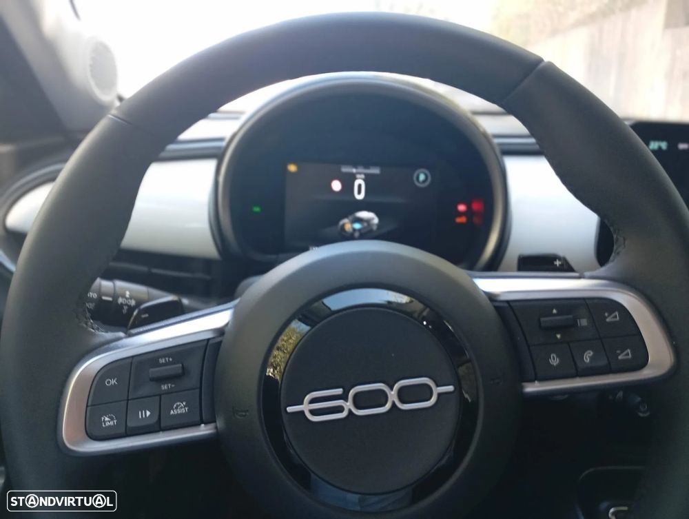 Fiat 600 1.2 Hybrid Icon - 6