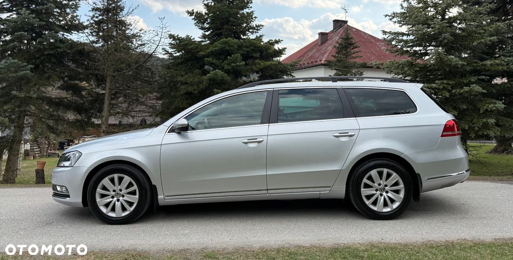Volkswagen Passat 1.6 TDI DPF BlueMot Highline - 12