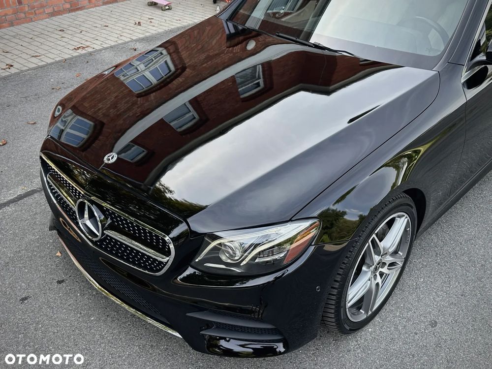 Mercedes-Benz Klasa E 300 9G-TRONIC AMG Line - 12