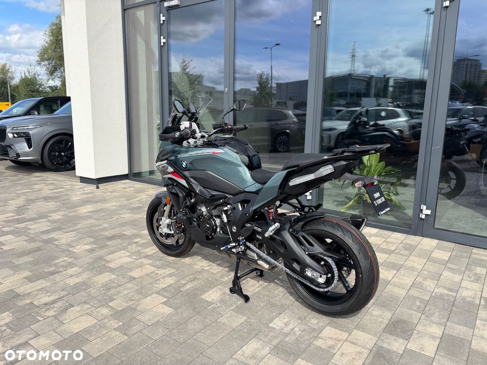 BMW XR - 6