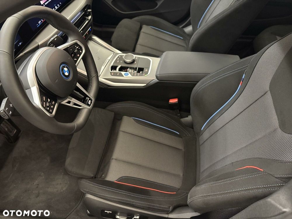 BMW i4 80.7kWh eDrive 40 M Sport - 13