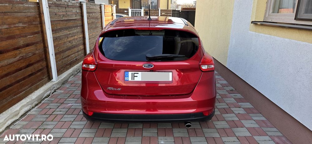 Ford Focus 2.0 TDCI Powershift Titanium - 7