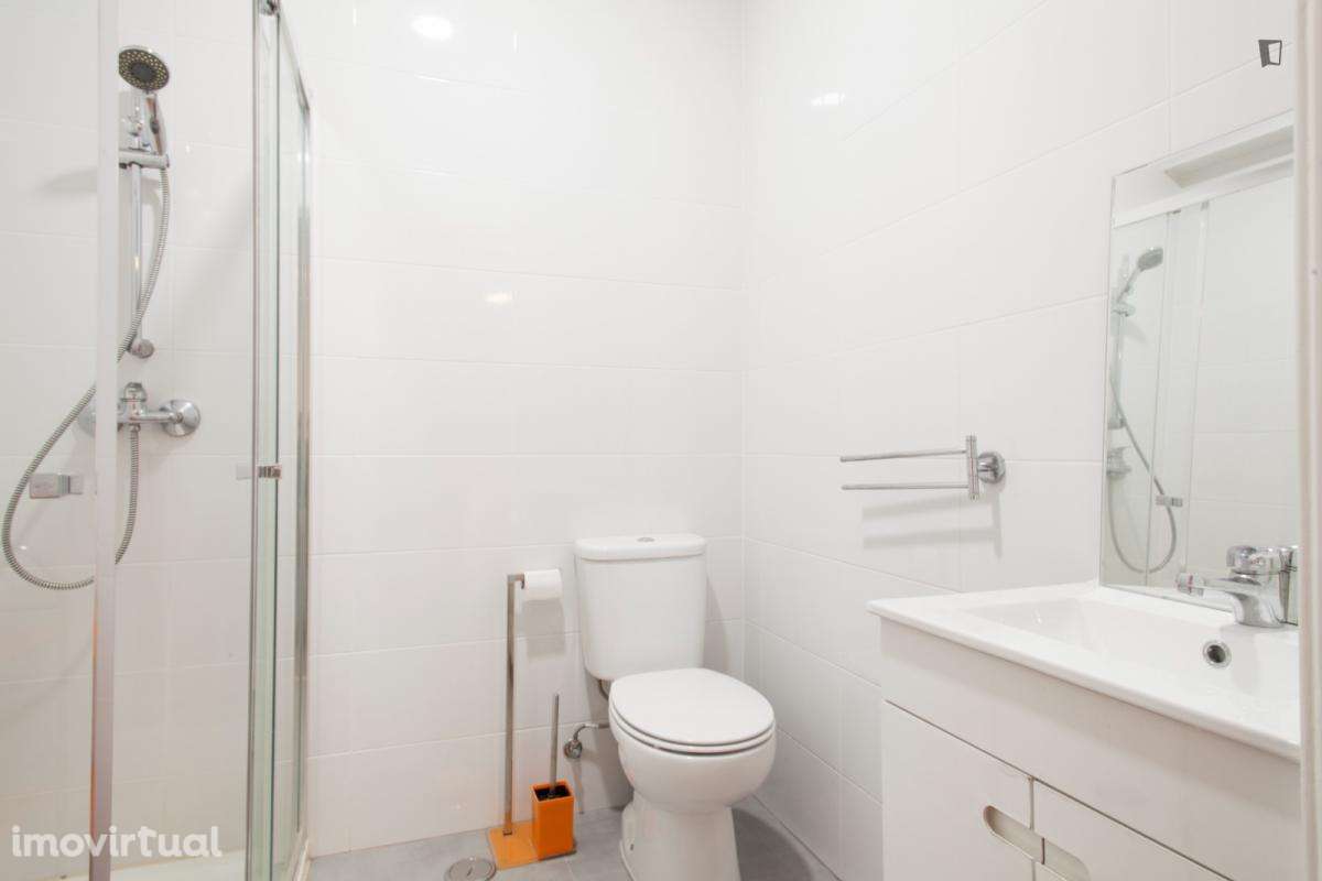 Quarto - localizado em Lumiar Lisbon - Grande imagem: 4/7